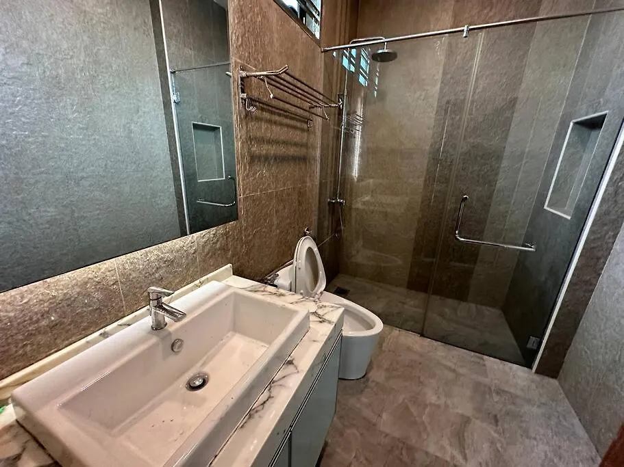 Villa Near Ksl Bungalow Near Midvalley Bbq Karaoke Wifi 300Mbps Johor Bahru Malaysia